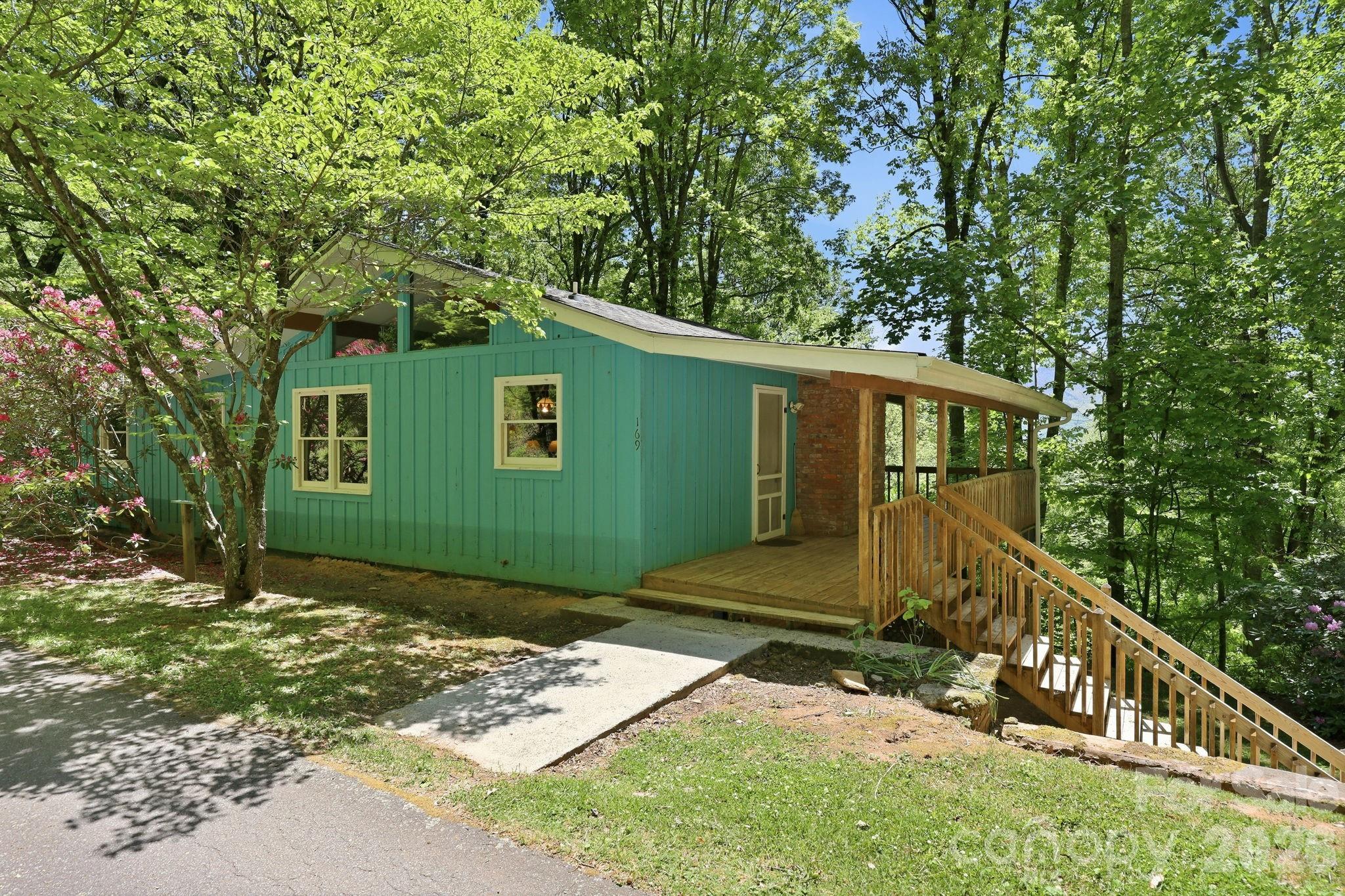 169 Sleepy Hollow Lane Canton NC 28716