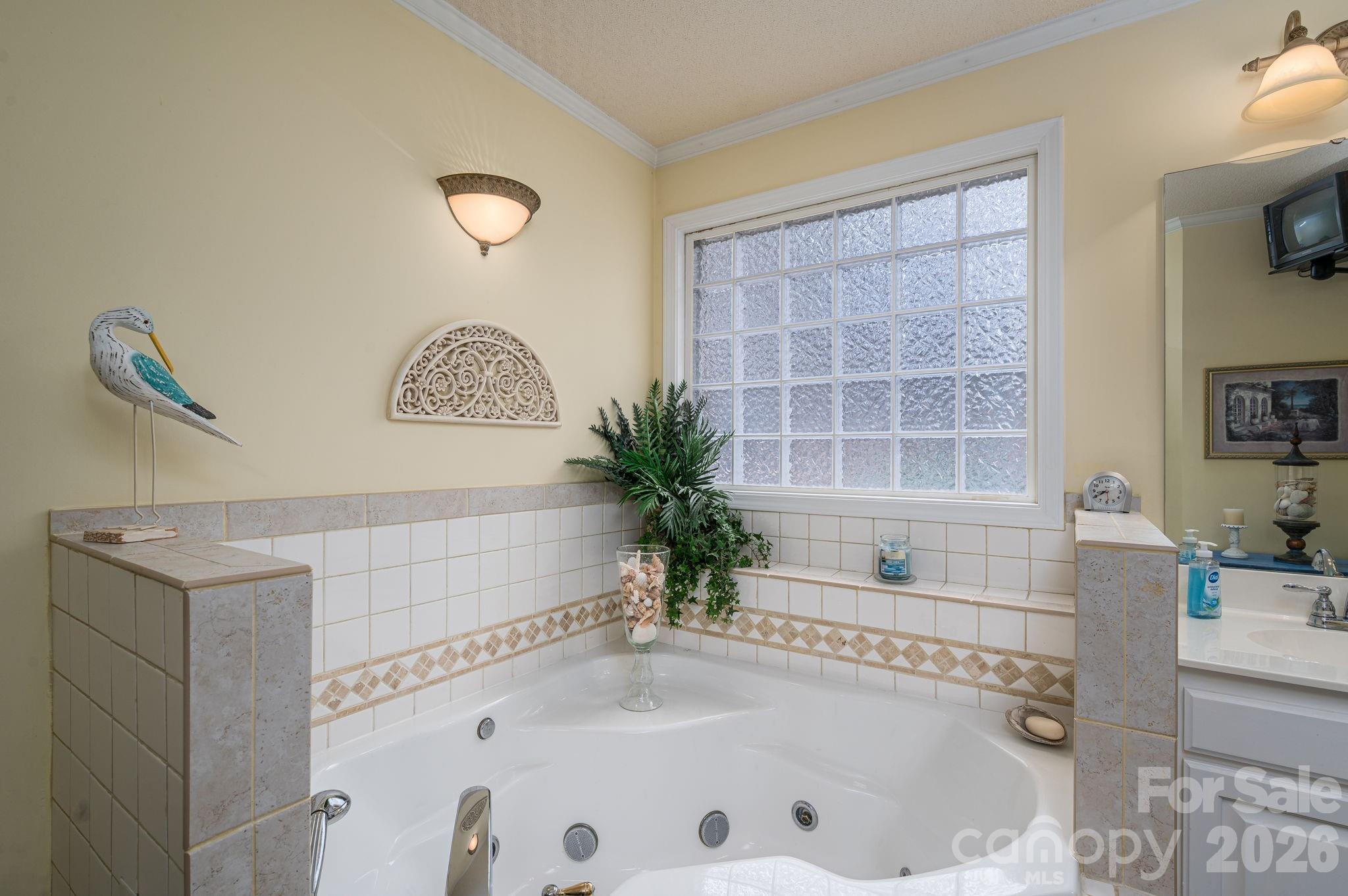 107 Farmwood Drive Cherryville NC 28021