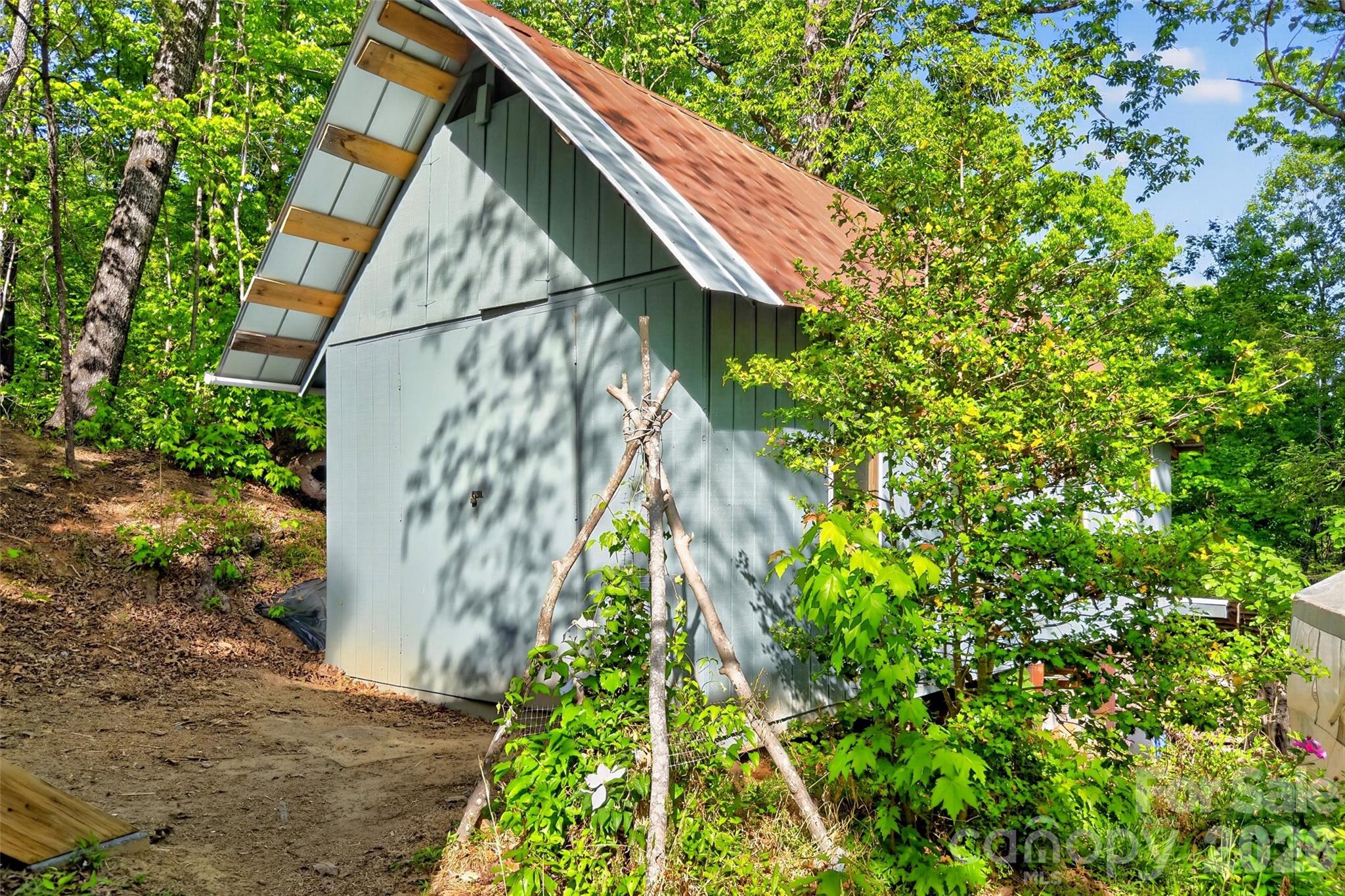221 Hammer Hollow Drive Marion NC 28752
