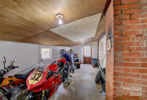 3198 Nc 261 Highway Bakersville NC 28705