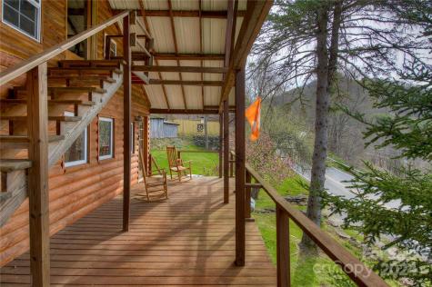 3198 Nc 261 Highway Bakersville NC 28705