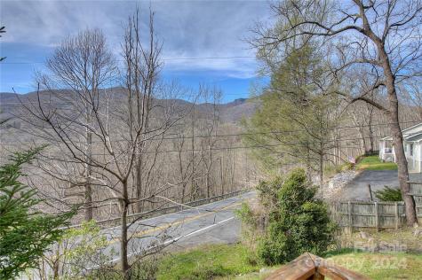 3198 Nc 261 Highway Bakersville NC 28705