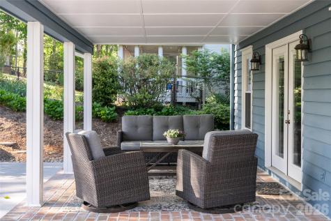 43 Tree Top Drive Arden NC 28704