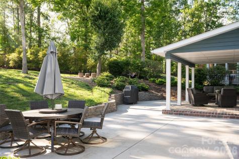 43 Tree Top Drive Arden NC 28704