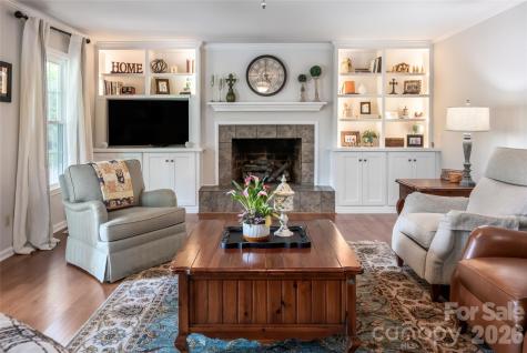 43 Tree Top Drive Arden NC 28704