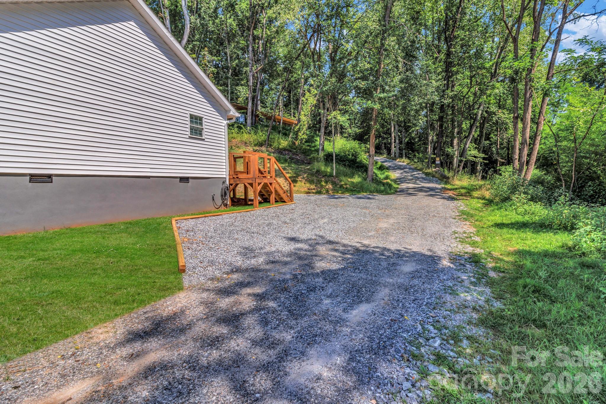 21 Carolinda Lane Waynesville NC 28786