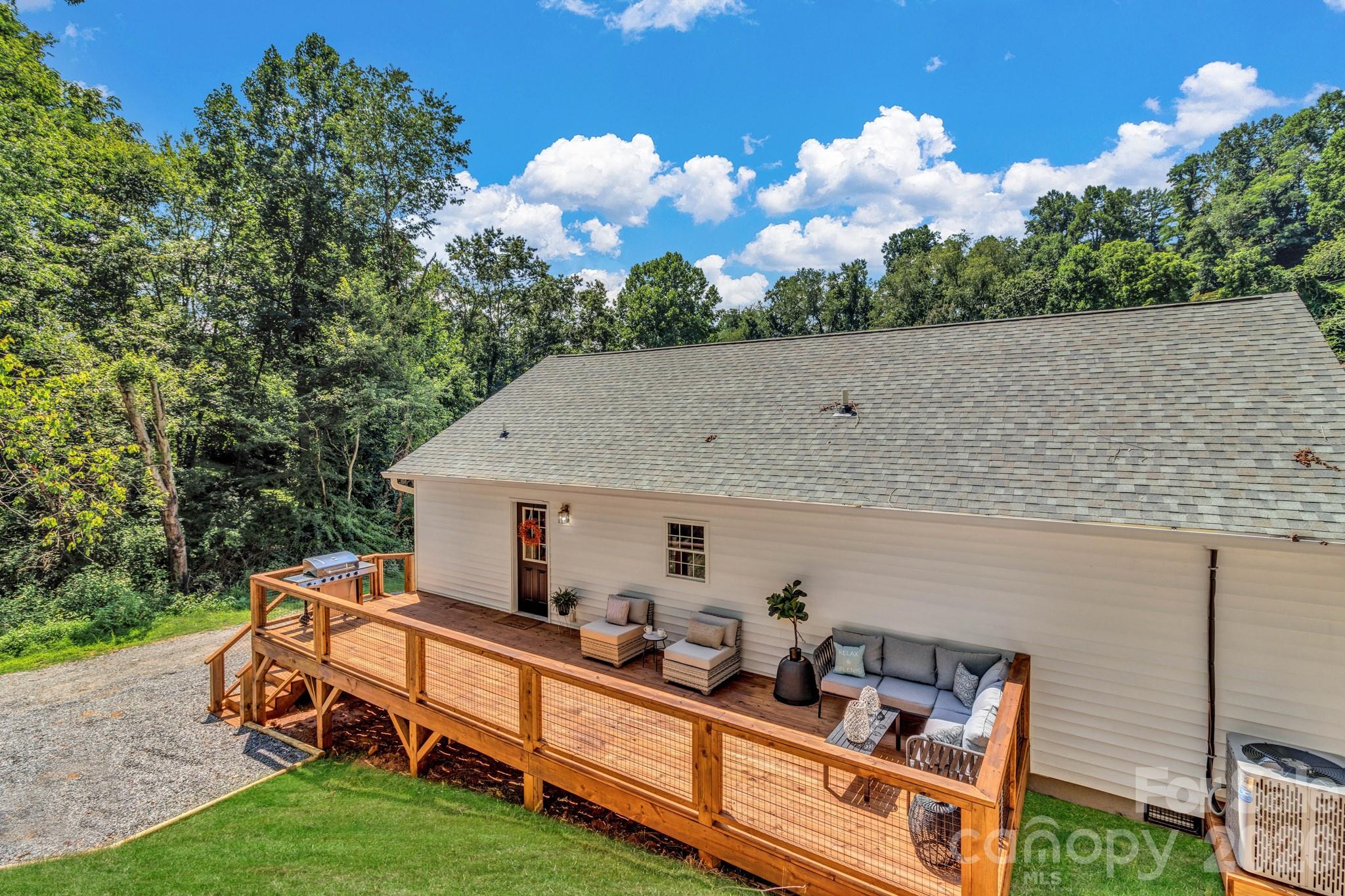 21 Carolinda Lane Waynesville NC 28786