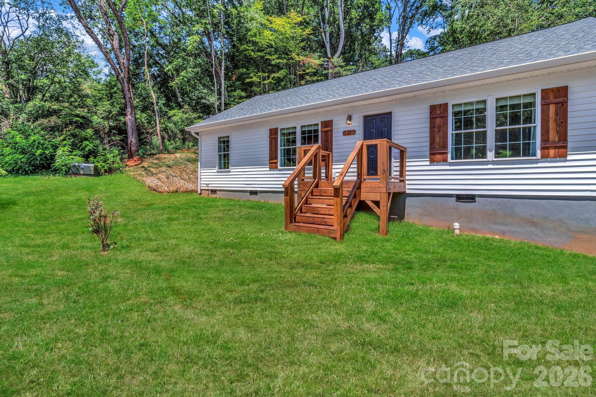 21 Carolinda Lane Waynesville NC 28786