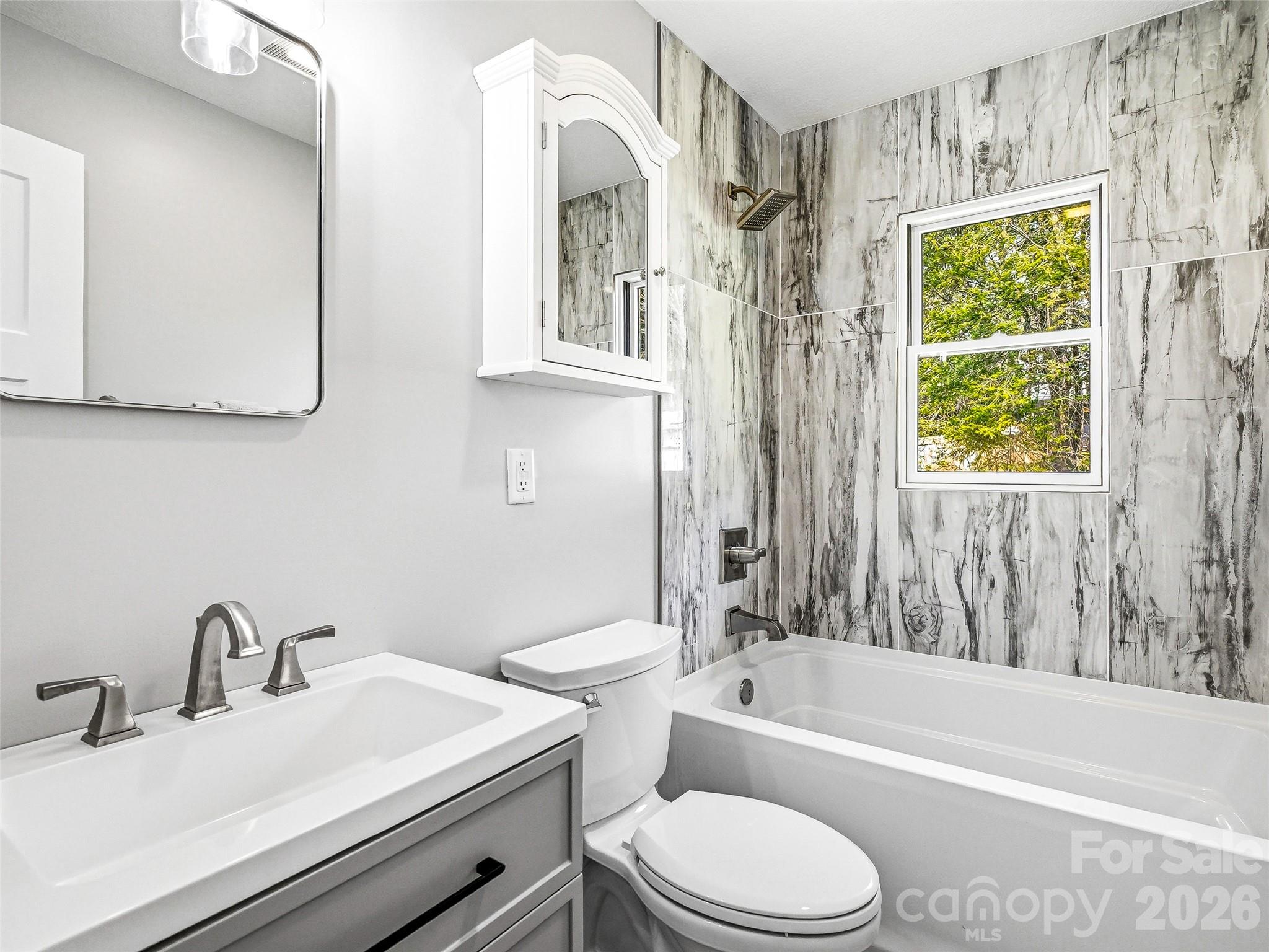 2 Oakland Street Weaverville NC 28787