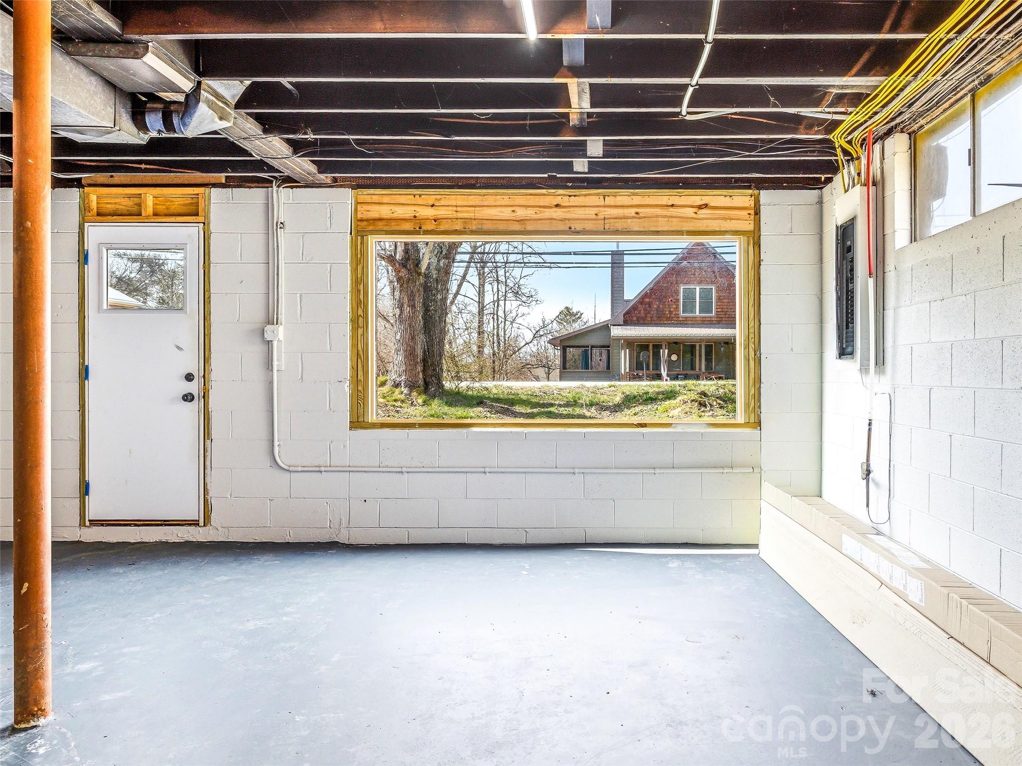 2 Oakland Street Weaverville NC 28787