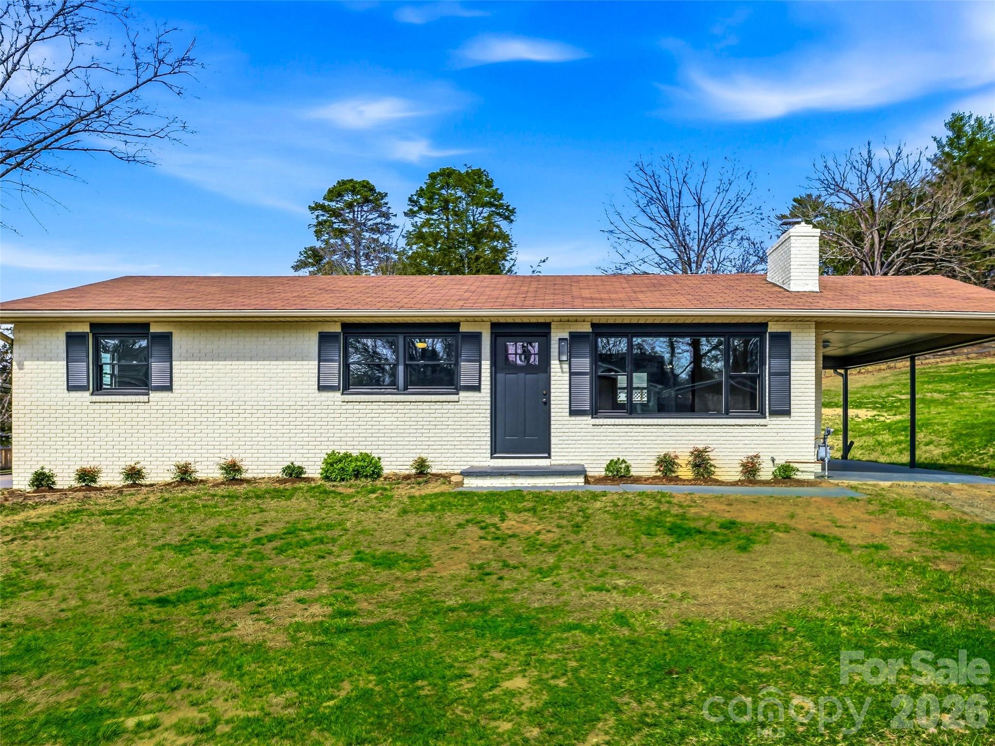 2 Oakland Street Weaverville NC 28787