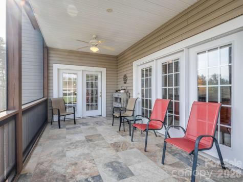 29 Spring Heights Court Hendersonville NC 28791