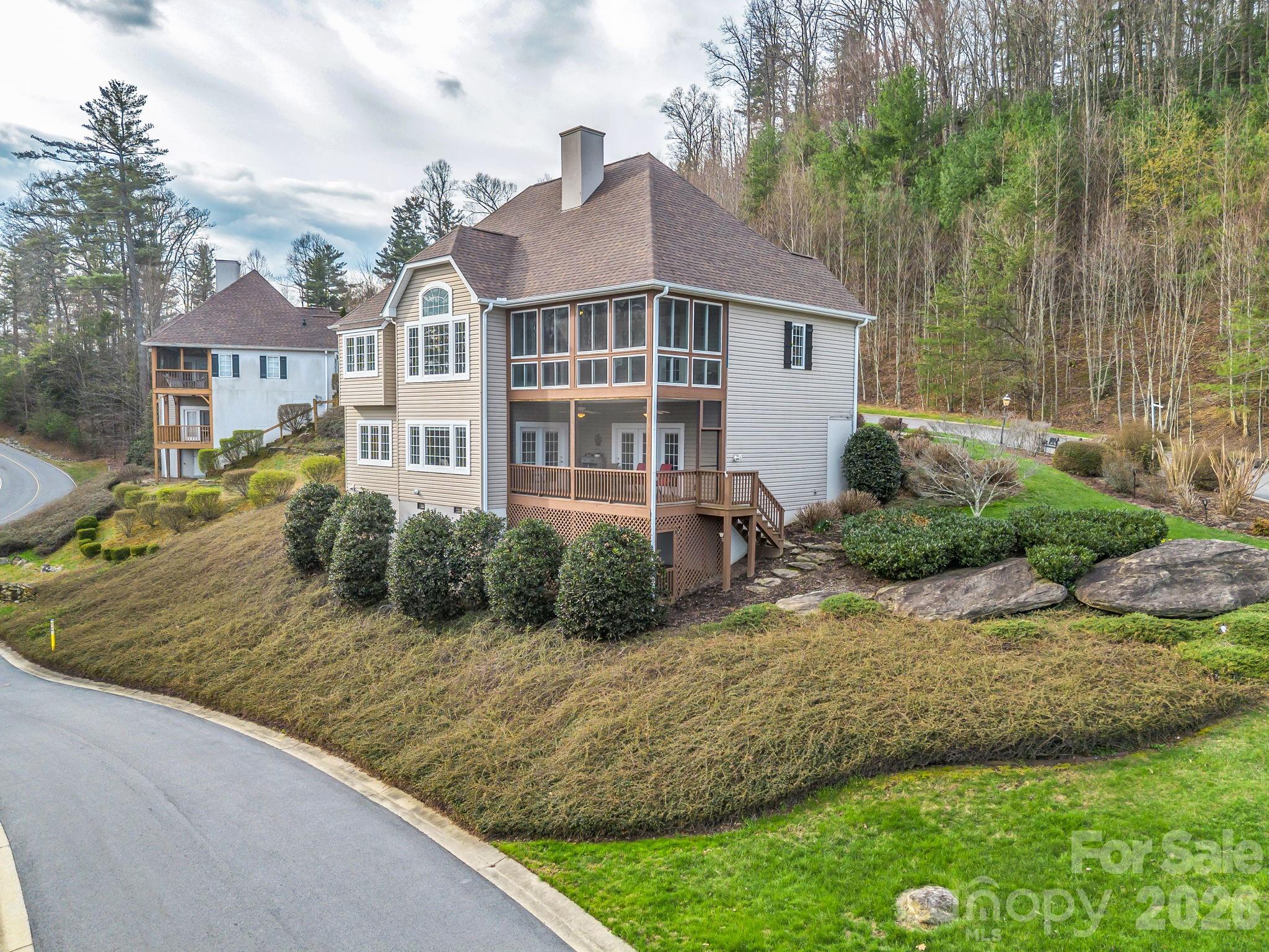29 Spring Heights Court Hendersonville NC 28791
