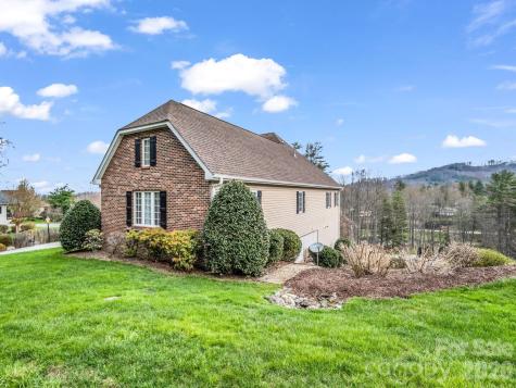 29 Spring Heights Court Hendersonville NC 28791