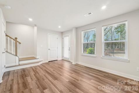 547 Nantahala Drive Charlotte NC 28211