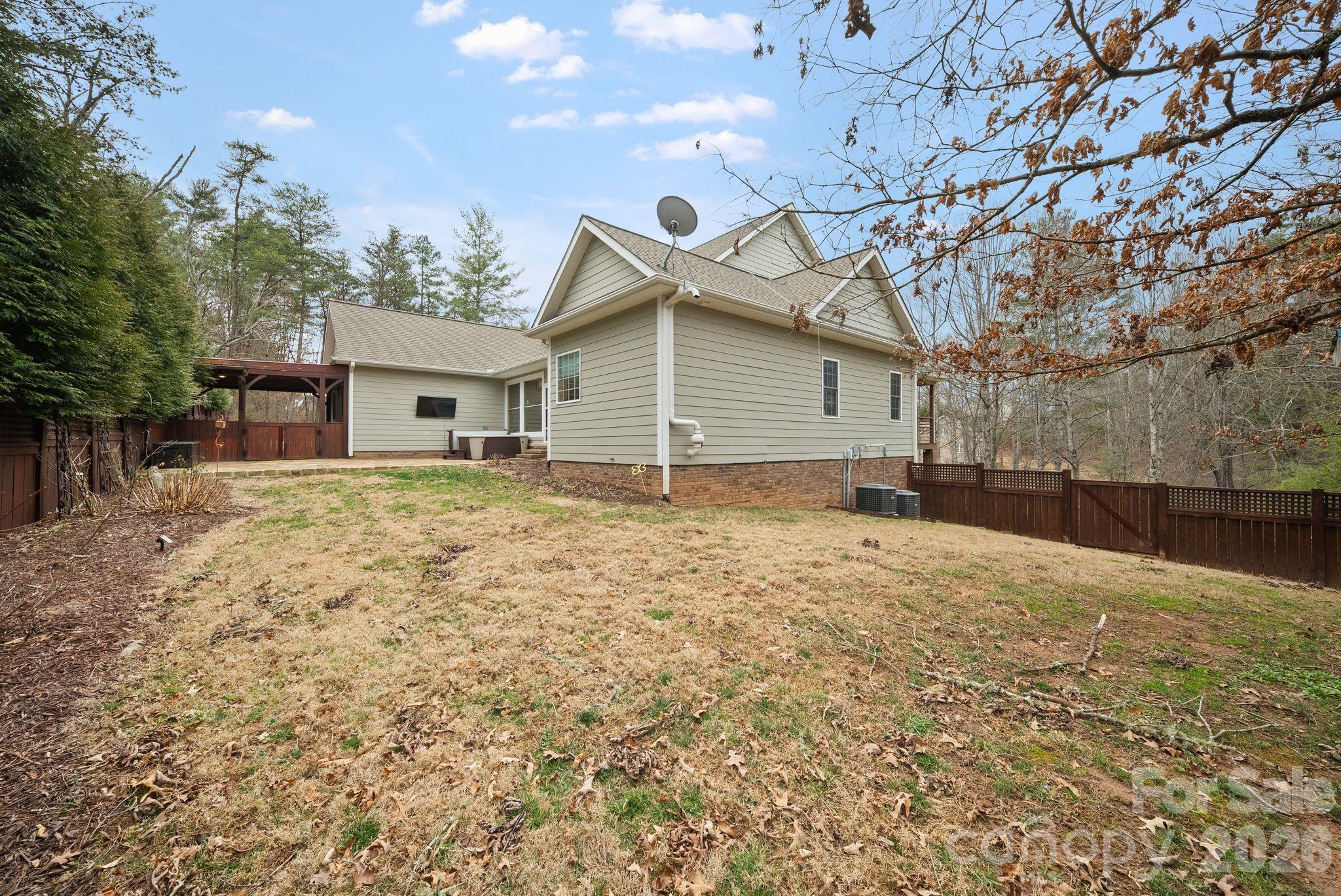 21 Hope Road Weaverville NC 28787