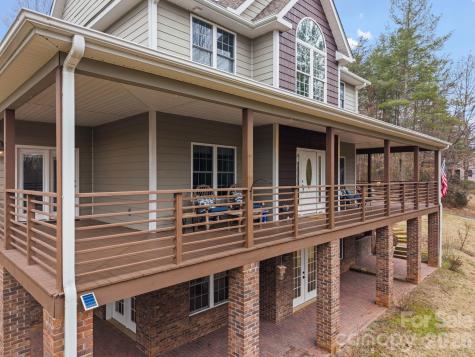 21 Hope Road Weaverville NC 28787