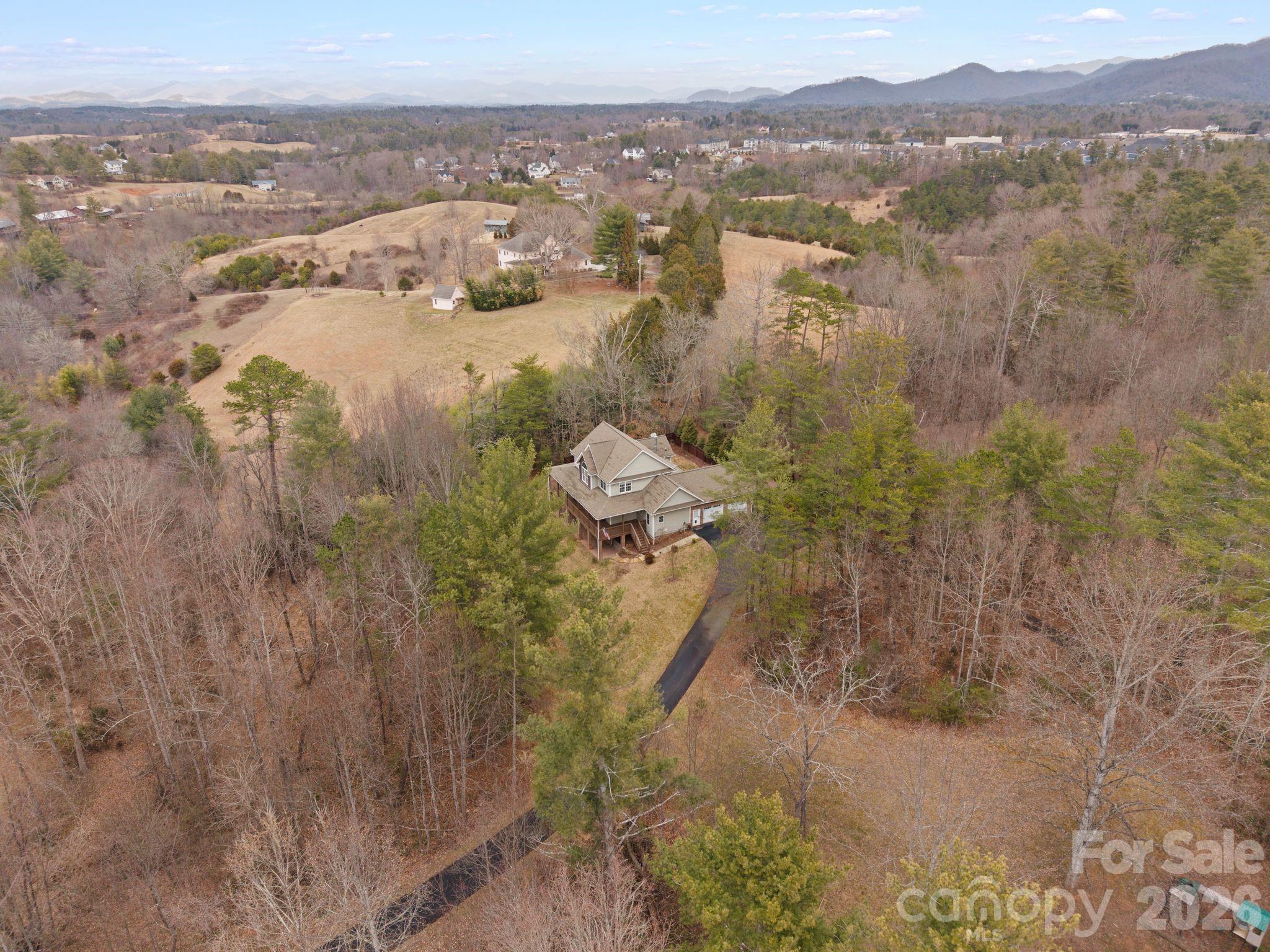 21 Hope Road Weaverville NC 28787