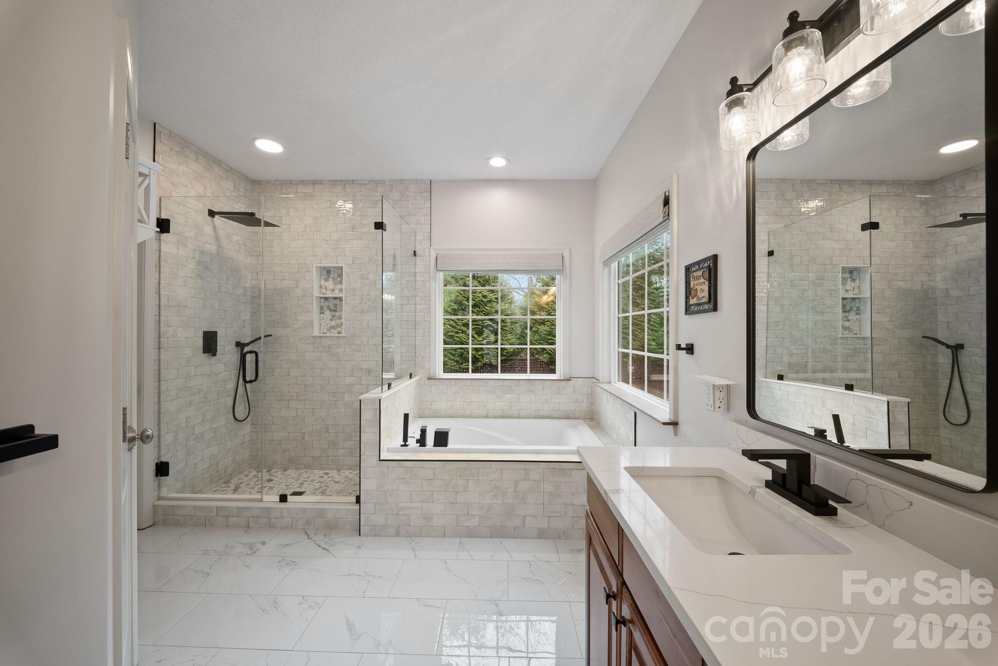 21 Hope Road Weaverville NC 28787