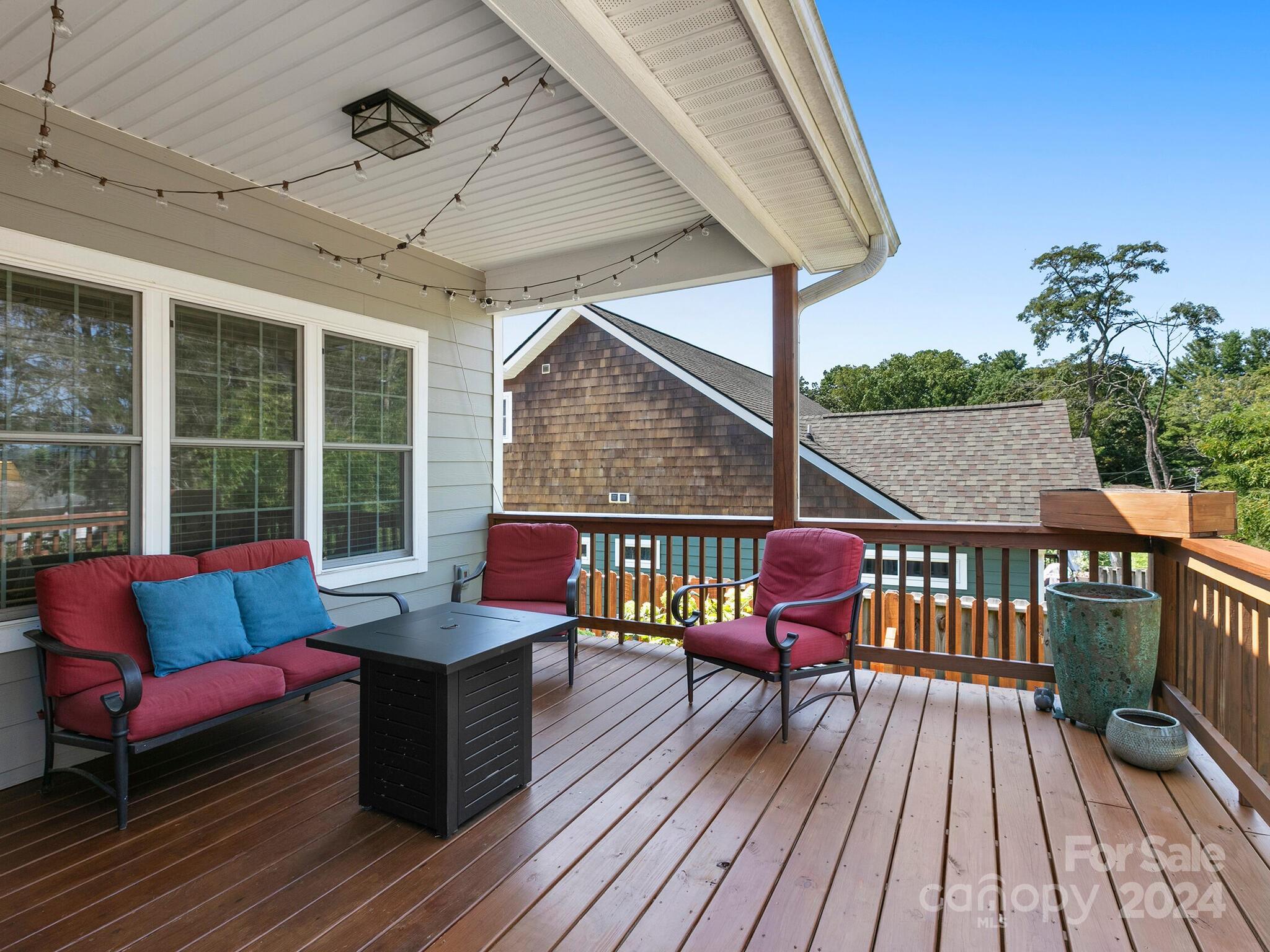 12 Woodbridge Park Drive Asheville NC 28803