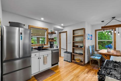 200 Aurora Drive Asheville NC 28805