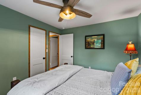 200 Aurora Drive Asheville NC 28805