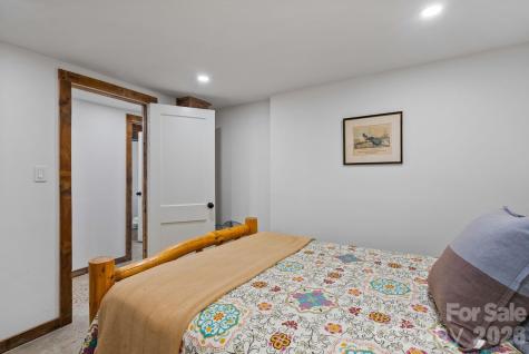 200 Aurora Drive Asheville NC 28805