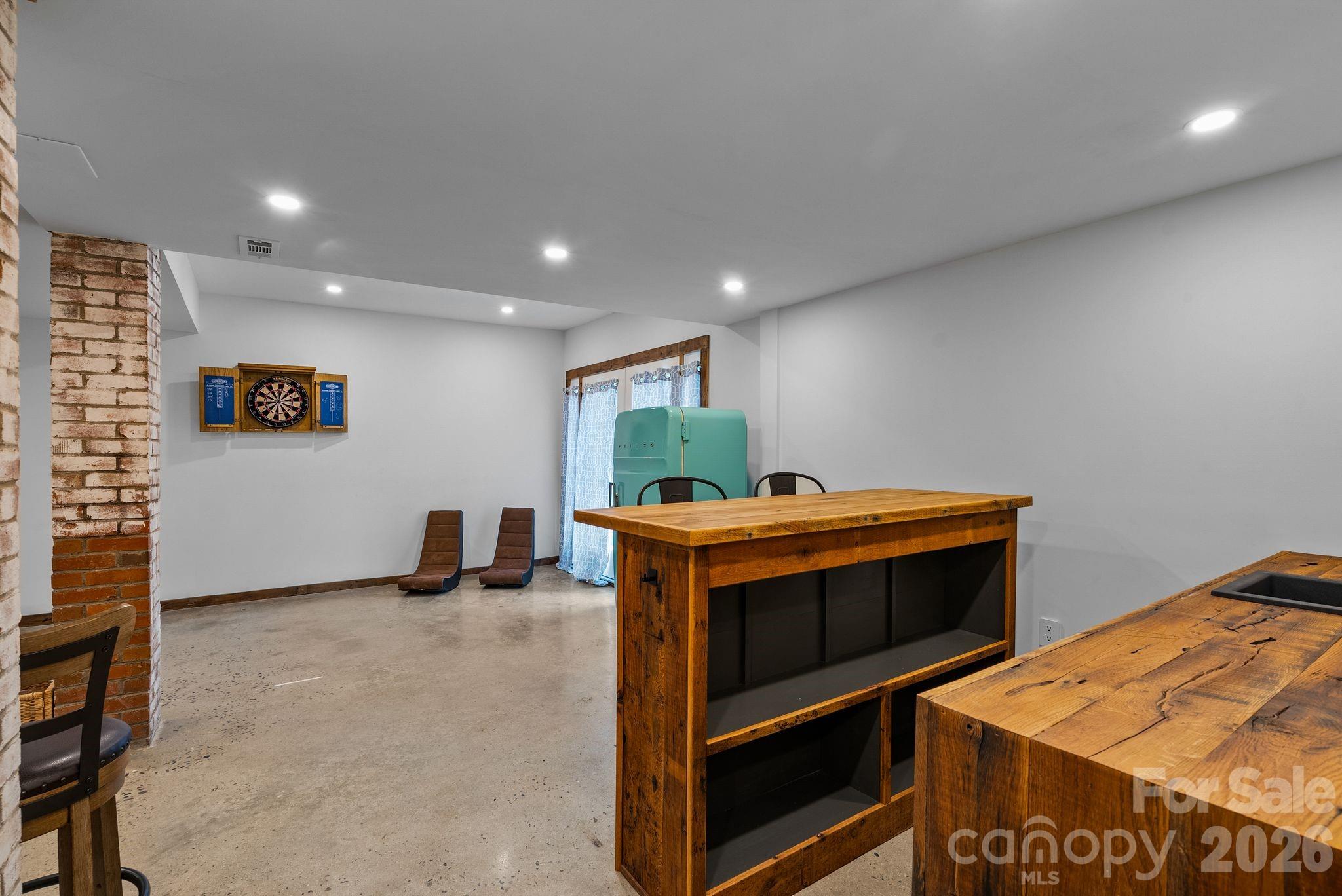 200 Aurora Drive Asheville NC 28805