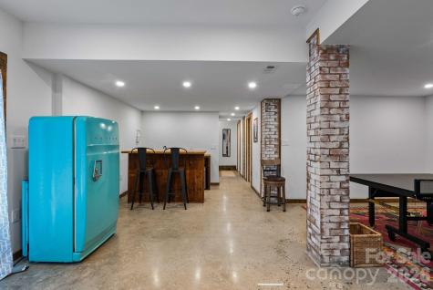 200 Aurora Drive Asheville NC 28805