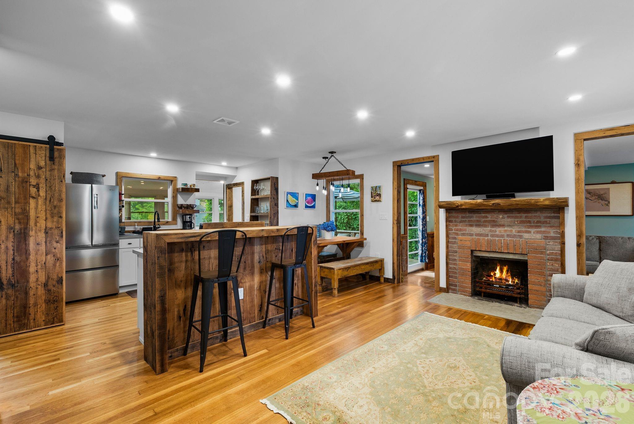 200 Aurora Drive Asheville NC 28805