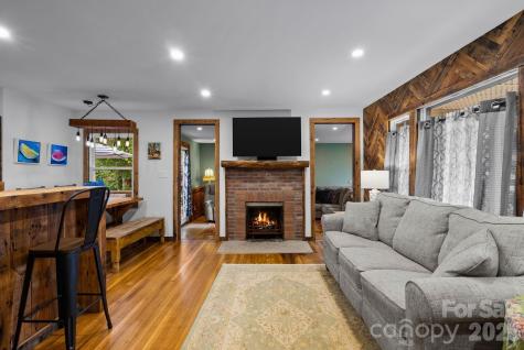 200 Aurora Drive Asheville NC 28805