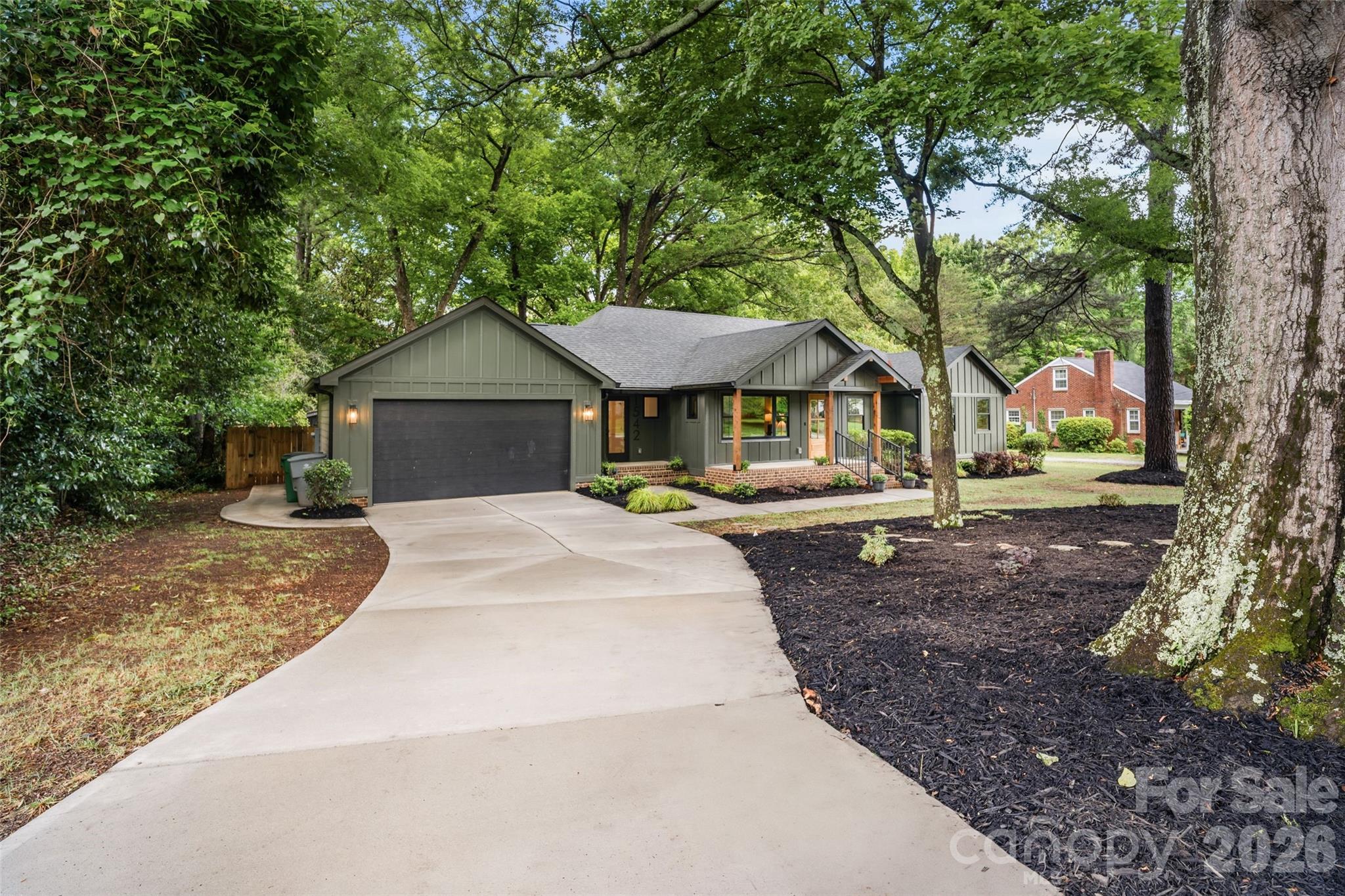 1542 Carolyn Drive Charlotte NC 28205