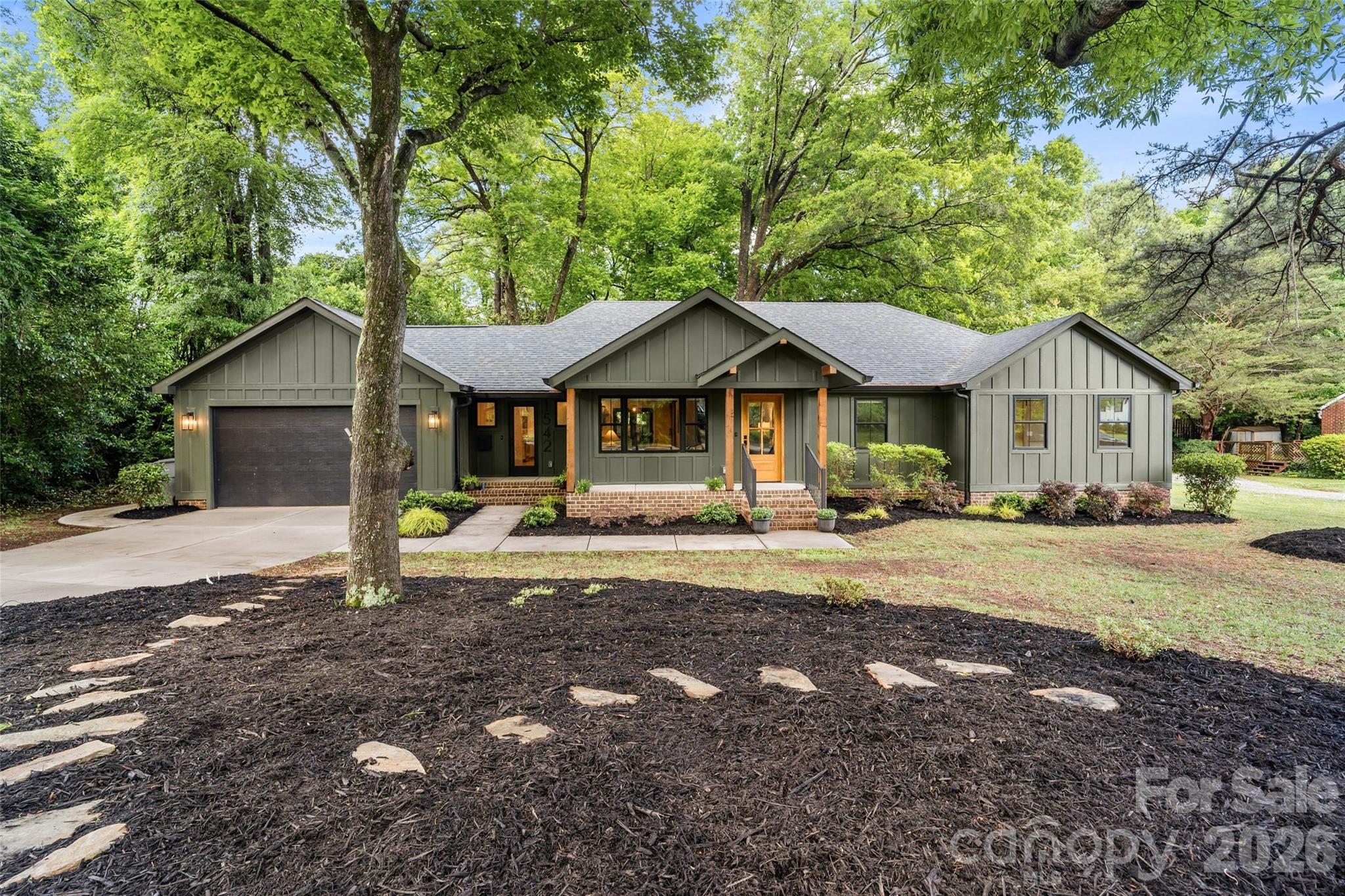 1542 Carolyn Drive Charlotte NC 28205