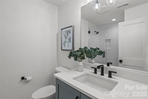1542 Carolyn Drive Charlotte NC 28205