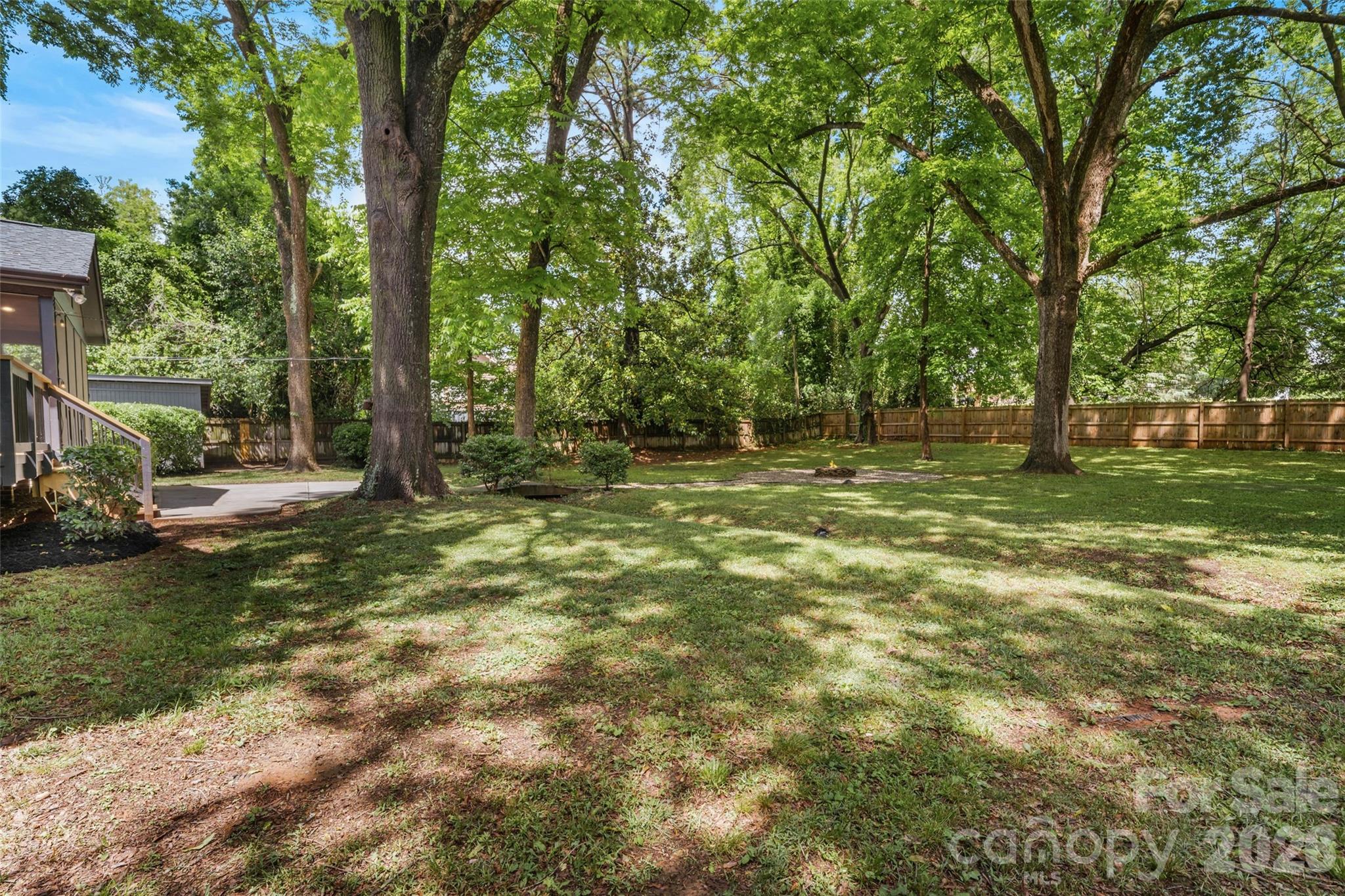 1542 Carolyn Drive Charlotte NC 28205
