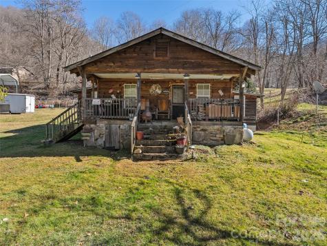 186 Creekmont Drive Clyde NC 28721