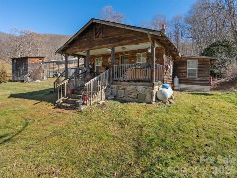186 Creekmont Drive Clyde NC 28721