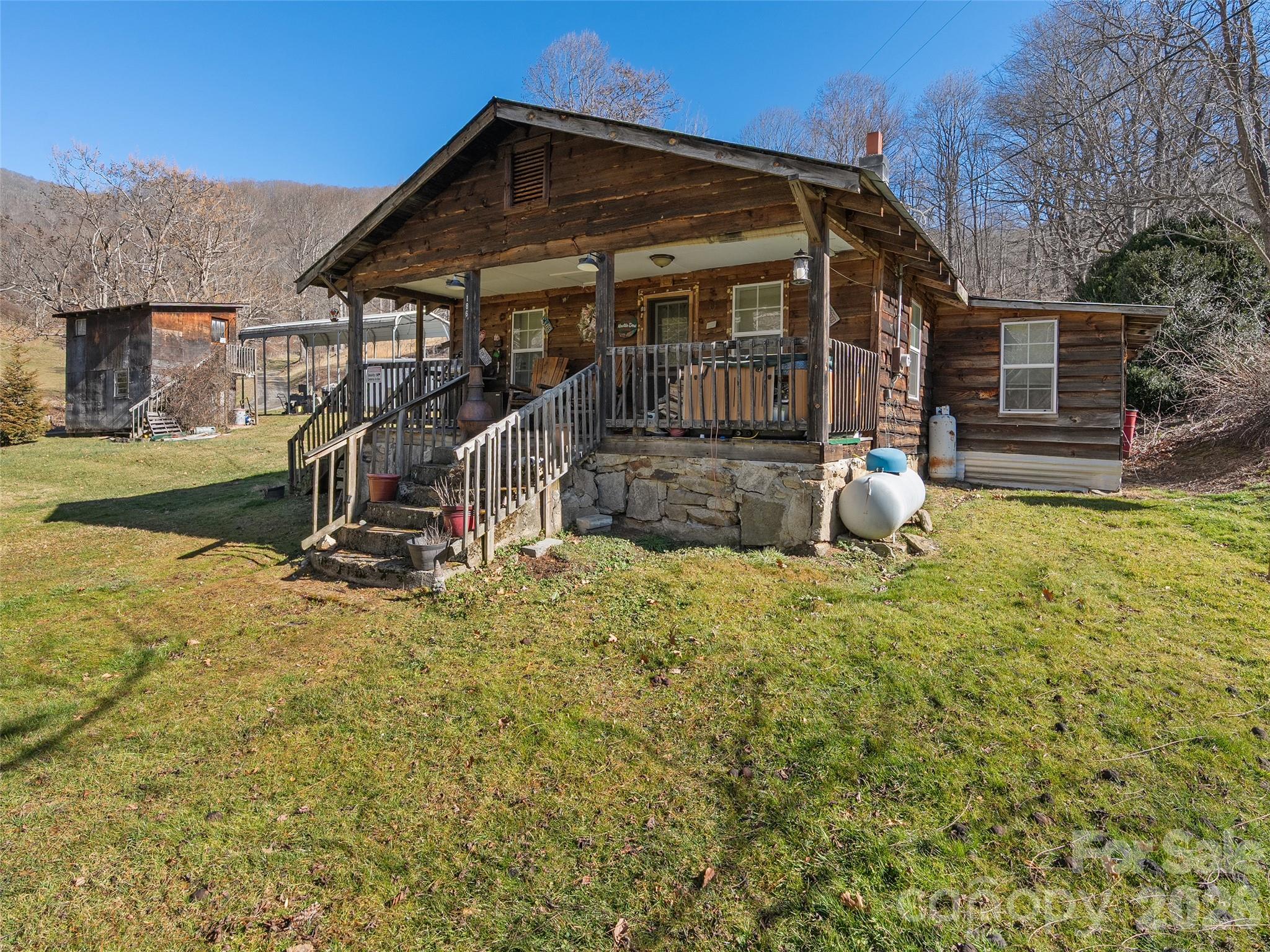 186 Creekmont Drive Clyde NC 28721