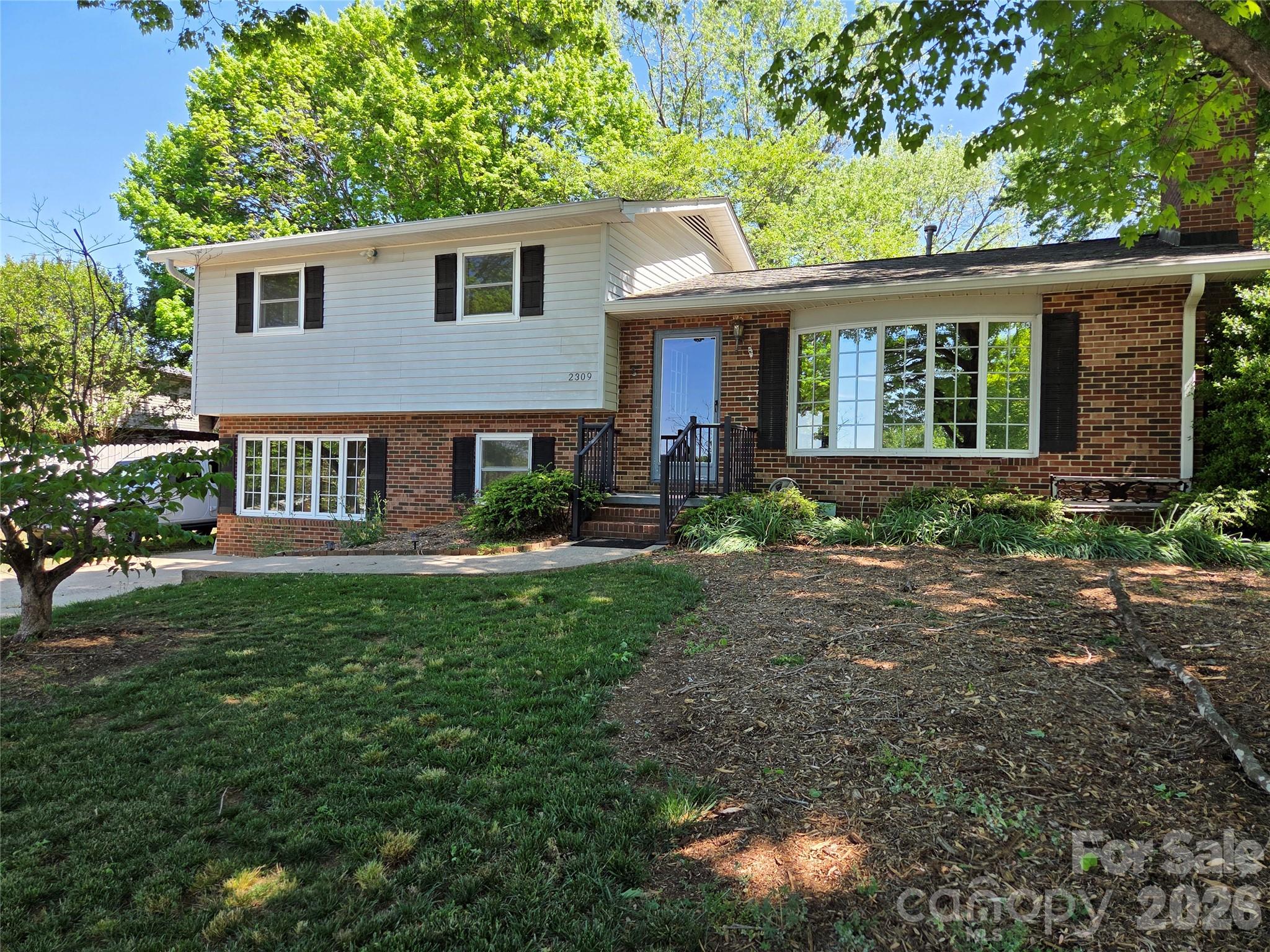 2309 24th Avenue NE Hickory NC 28601
