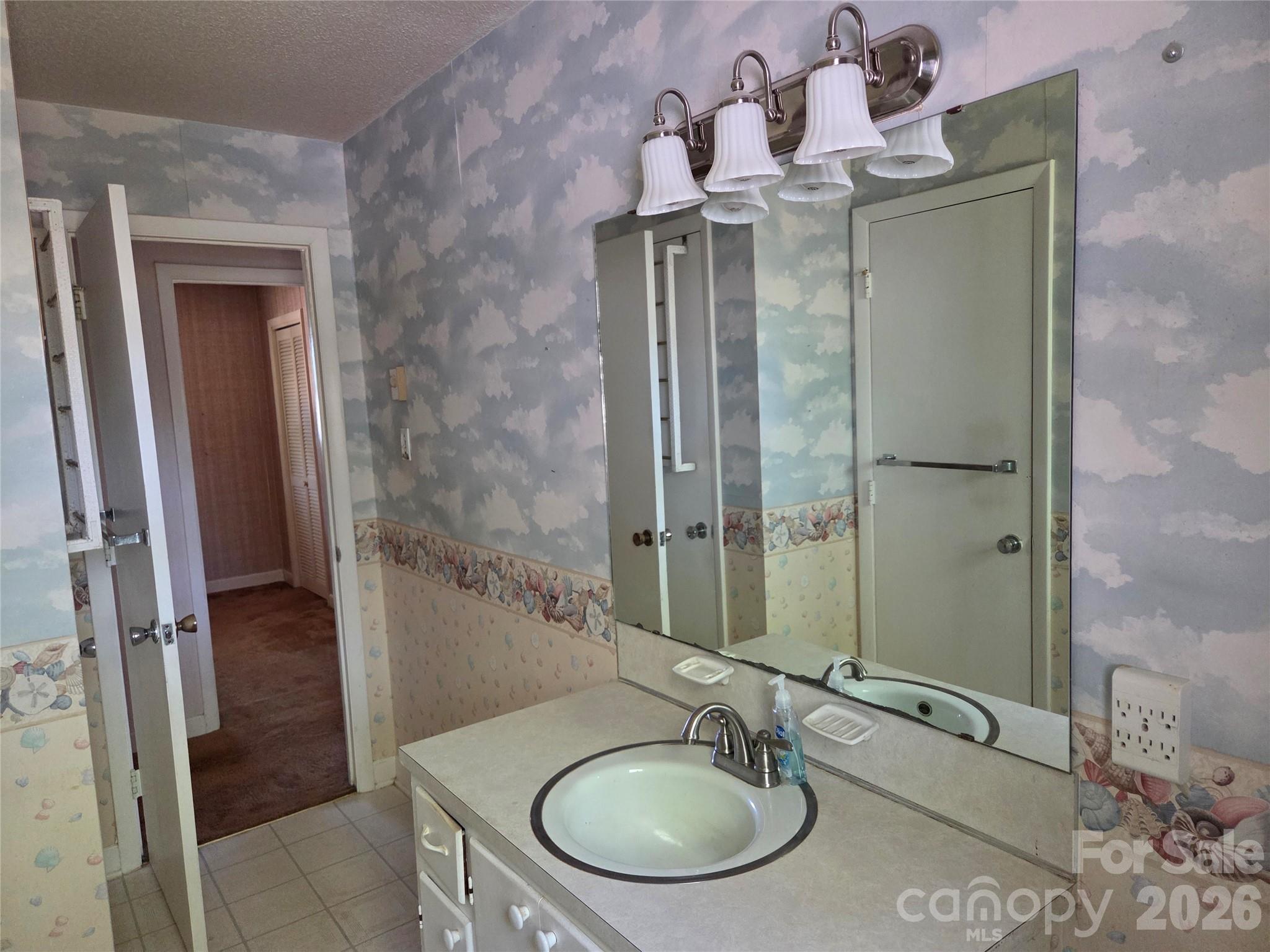 2309 24th Avenue NE Hickory NC 28601