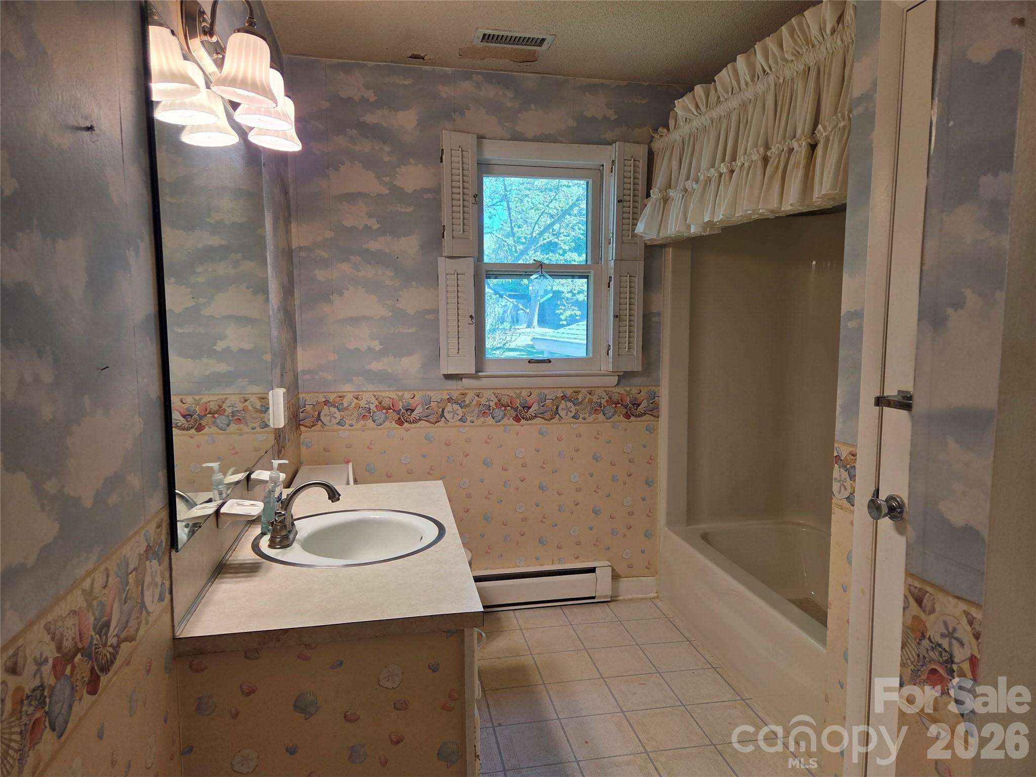 2309 24th Avenue NE Hickory NC 28601
