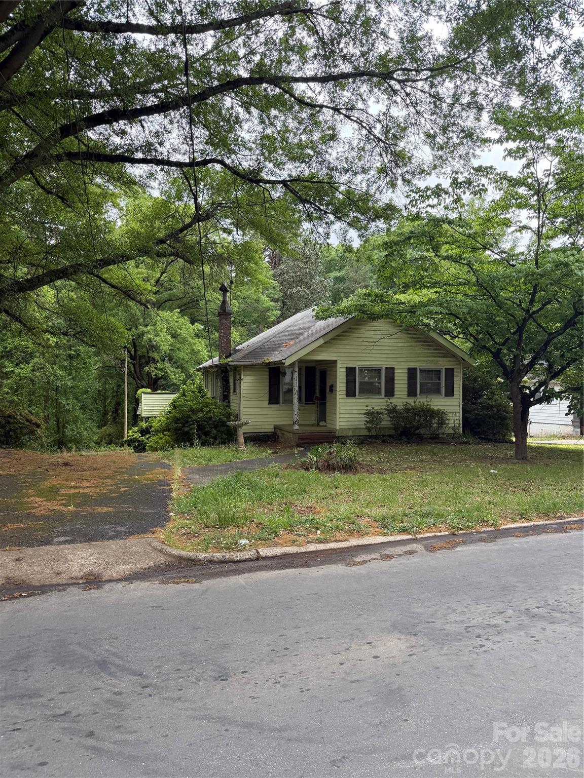 1611 W Fifth Avenue Gastonia NC 28052