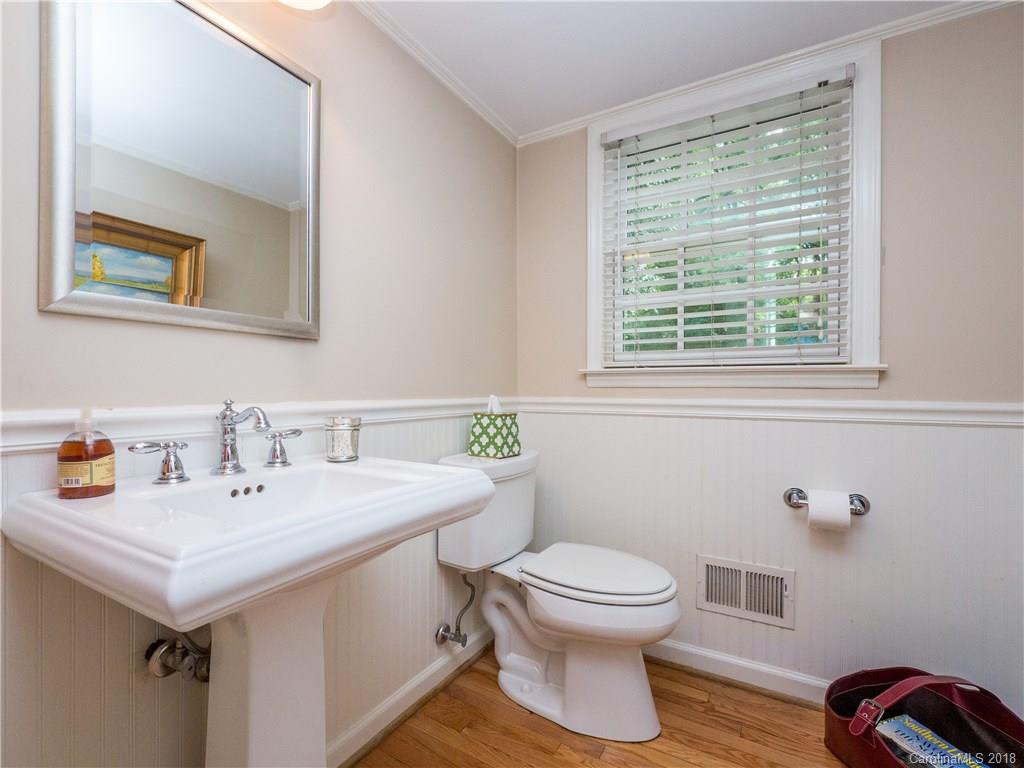 2500 Ainsdale Road Charlotte NC 28226