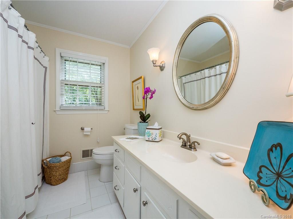 2500 Ainsdale Road Charlotte NC 28226