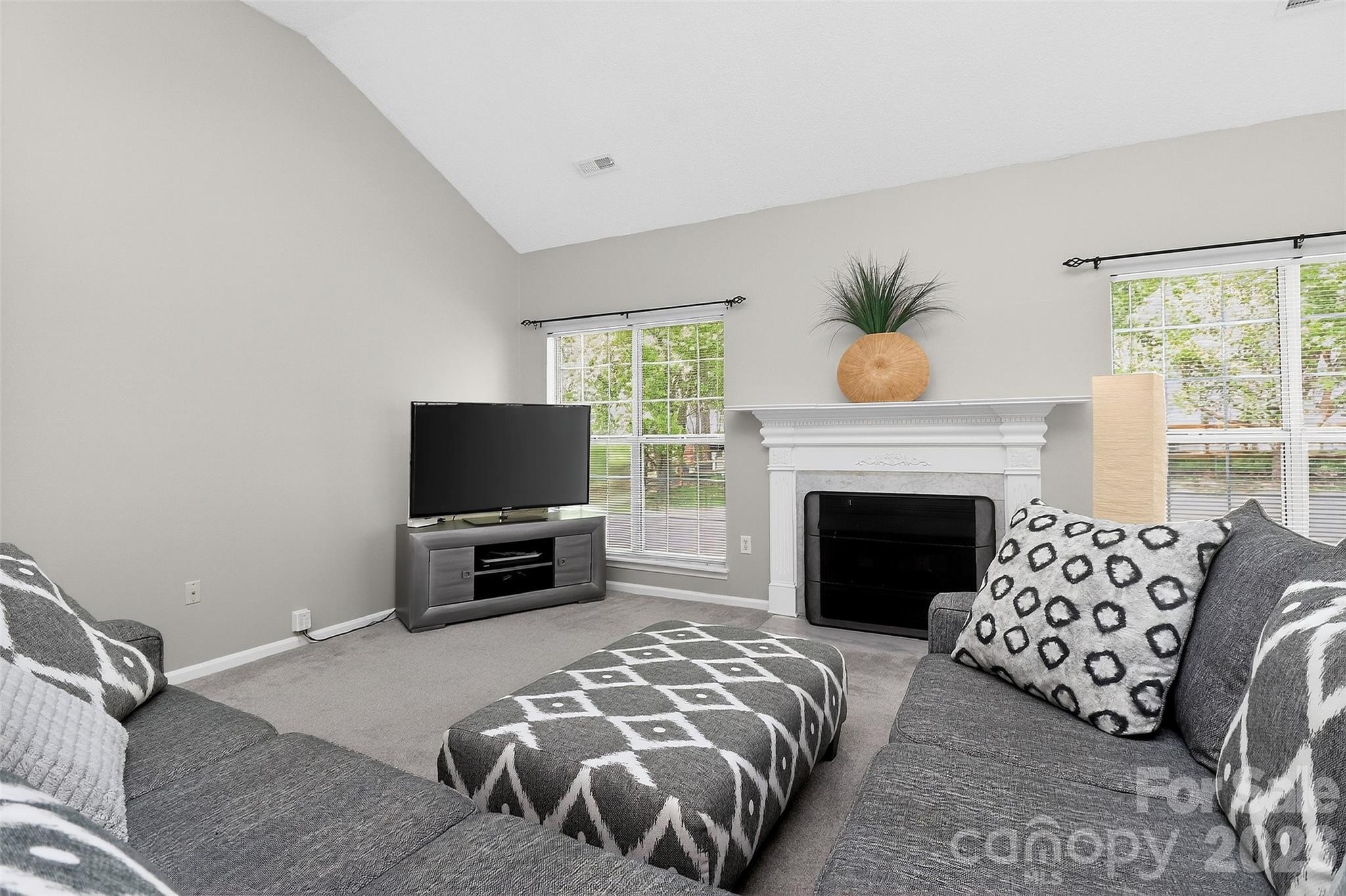 10631 Jardin Way Charlotte NC 28215