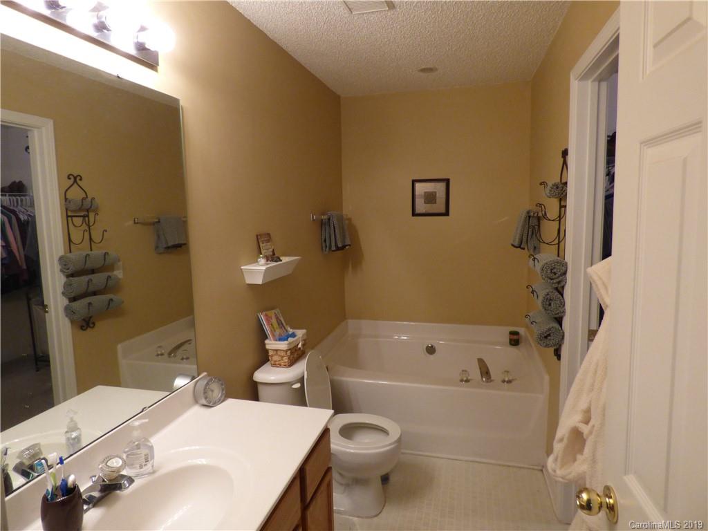 10308 Prairiegrouse Court Charlotte NC 28214