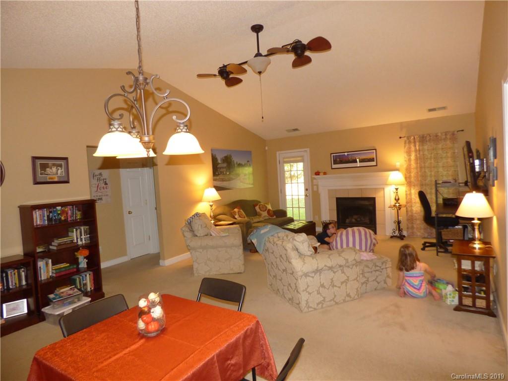 10308 Prairiegrouse Court Charlotte NC 28214