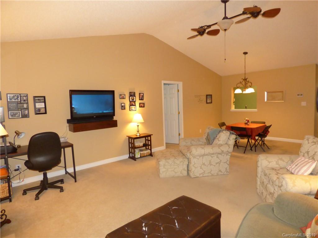 10308 Prairiegrouse Court Charlotte NC 28214
