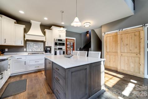 117 Amberleaf Way Cullowhee NC 28723