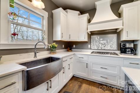 117 Amberleaf Way Cullowhee NC 28723